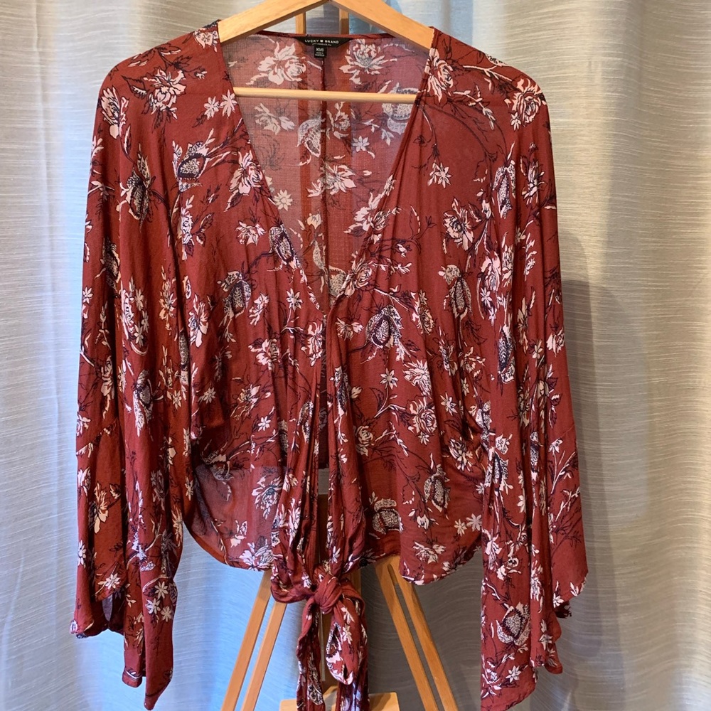 Cute boho earthy red blouse!